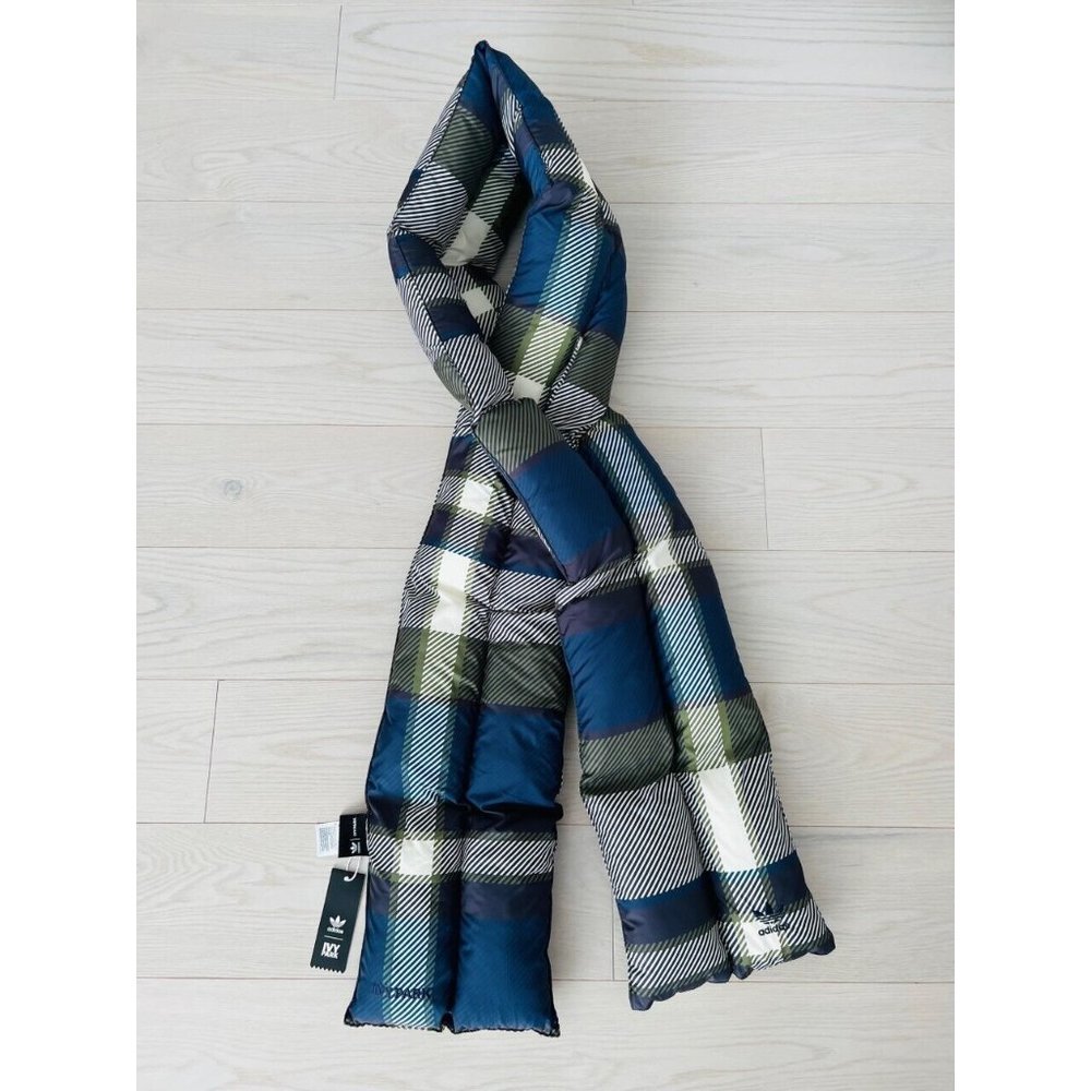 Adidas X Ivy  Park Halls HM2590 of Ivy Puffer Ski Scarf Plaid